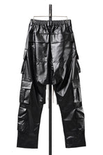 Load image into Gallery viewer, A.F ARTEFACT CARGO SAROUEL EASY PANTS / LUSTROUS COATED WOVEN (BLACK)