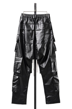 Load image into Gallery viewer, A.F ARTEFACT CARGO SAROUEL EASY PANTS / LUSTROUS COATED WOVEN (BLACK)