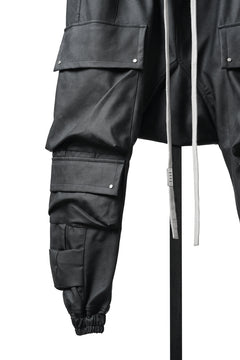 Load image into Gallery viewer, A.F ARTEFACT LOWCROTCH TACTICAL JOGGERS / VEGAN LEATHER (SMOKE BLACK)