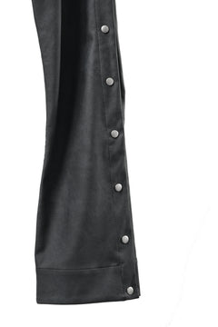 Load image into Gallery viewer, A.F ARTEFACT SAROUEL FLARE PANTS / VEGAN LEATHER (SMOKE BLACK)