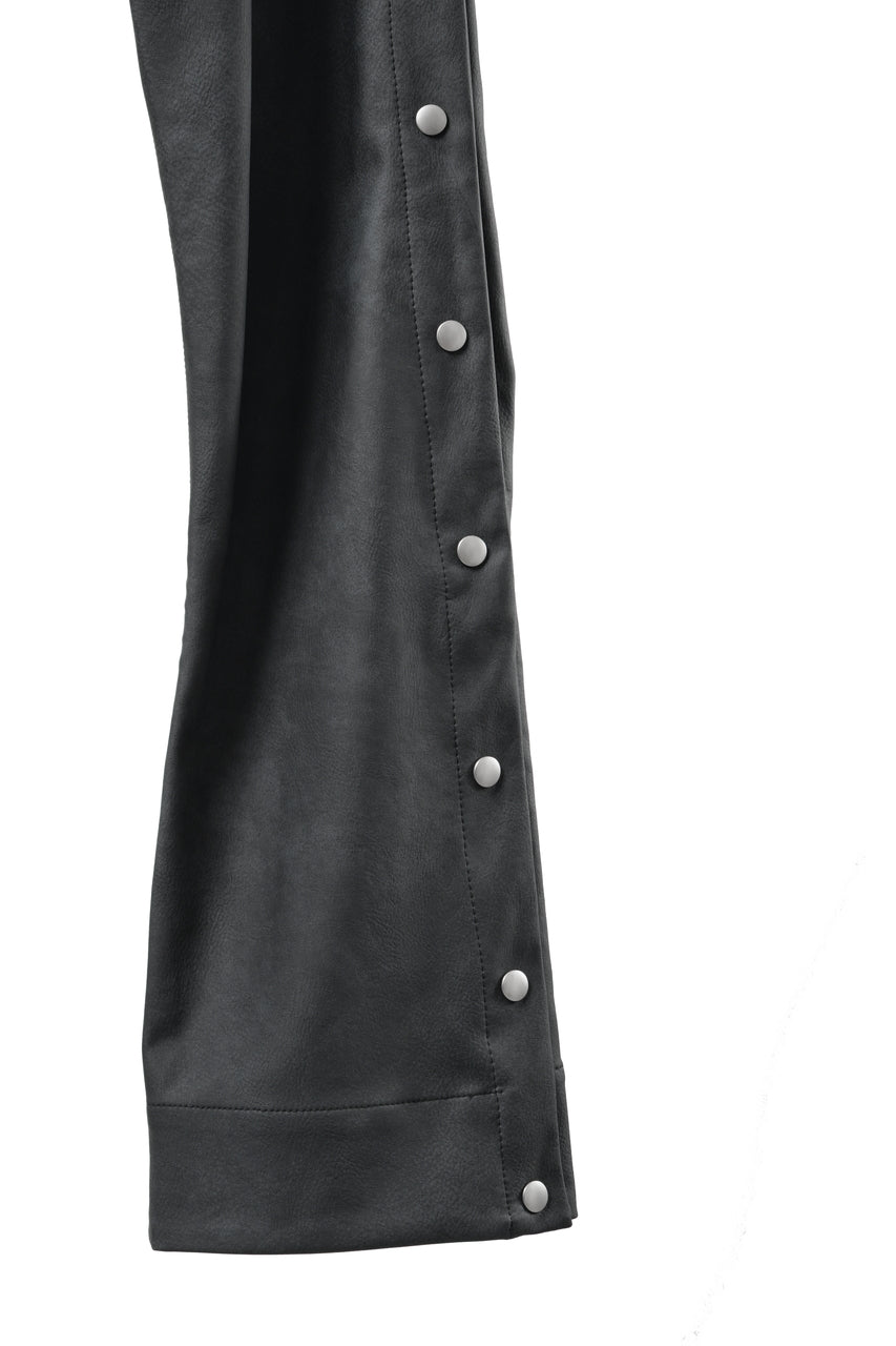 Load image into Gallery viewer, A.F ARTEFACT SAROUEL FLARE PANTS / VEGAN LEATHER (SMOKE BLACK)