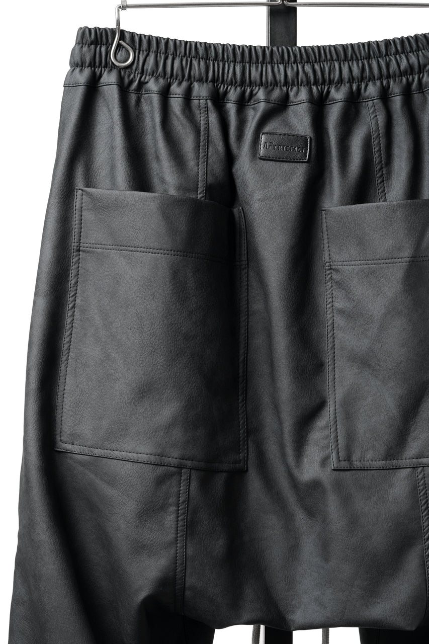 Load image into Gallery viewer, A.F ARTEFACT SAROUEL FLARE PANTS / VEGAN LEATHER (SMOKE BLACK)
