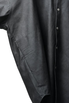 Load image into Gallery viewer, A.F ARTEFACT COCOON SHIRTS / VEGAN LEATHER (SMOKE BLACK)