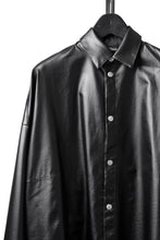 Load image into Gallery viewer, A.F ARTEFACT COCOON SHIRTS / LUSTROUS COATED WOVEN (BLACK)