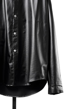 Load image into Gallery viewer, A.F ARTEFACT COCOON SHIRTS / LUSTROUS COATED WOVEN (BLACK)