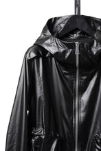 Load image into Gallery viewer, A.F ARTEFACT HOODIE ZIP BLOUSON / LUSTROUS COATED WOVEN (BLACK)