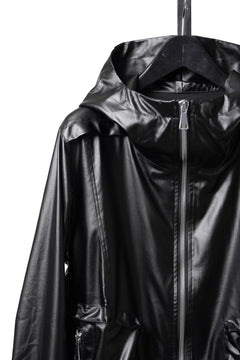 Load image into Gallery viewer, A.F ARTEFACT HOODIE ZIP BLOUSON / LUSTROUS COATED WOVEN (BLACK)