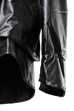 Load image into Gallery viewer, A.F ARTEFACT HOODIE ZIP BLOUSON / LUSTROUS COATED WOVEN (BLACK)