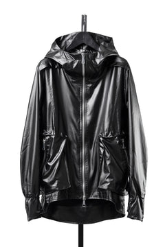 Load image into Gallery viewer, A.F ARTEFACT HOODIE ZIP BLOUSON / LUSTROUS COATED WOVEN (BLACK)