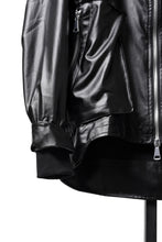 Load image into Gallery viewer, A.F ARTEFACT HOODIE ZIP BLOUSON / LUSTROUS COATED WOVEN (BLACK)