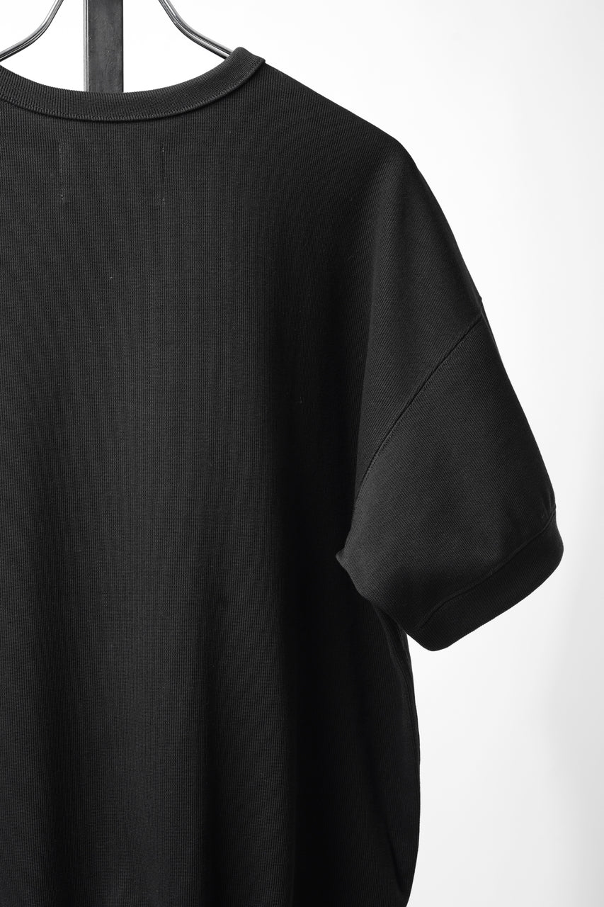 Load image into Gallery viewer, N/07 CINCHED HEM TOP / RIBBED CARDBOARD KNIT JERSEY (BLACK)