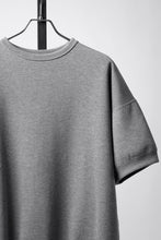 Load image into Gallery viewer, N/07 CINCHED HEM TOP / RIBBED CARDBOARD KNIT JERSEY (GREY)