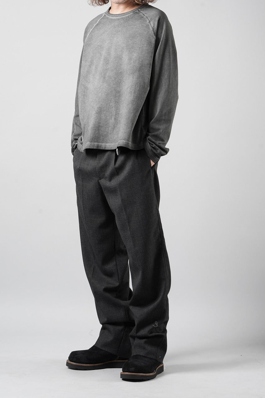 Load image into Gallery viewer, LASTMAN ONE TUCK SLACKS (BLACK)