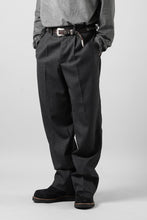 Load image into Gallery viewer, LASTMAN ONE TUCK SLACKS (BLACK)