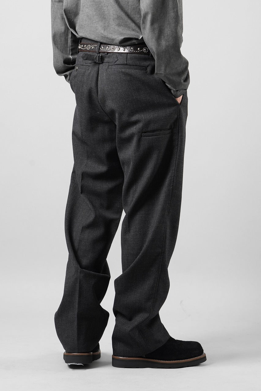 Load image into Gallery viewer, LASTMAN ONE TUCK SLACKS (BLACK)