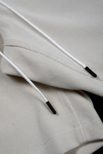Load image into Gallery viewer, N/07 2 TUCKS EASY SHORTS / RIBBED CARDBOARD KNIT JERSEY (LIGHT BEIGE)