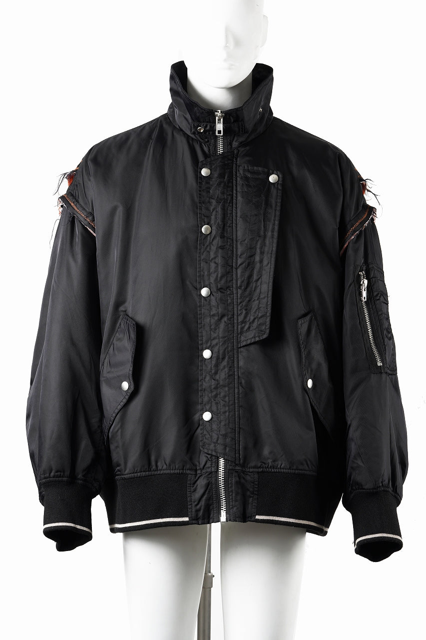 Load image into Gallery viewer, 【SAMPLE SALE】A.F ARTEFACT CUT OFF COMBI TANKER JACKET / LIGHT PADDED (BLACK×ORANGE)