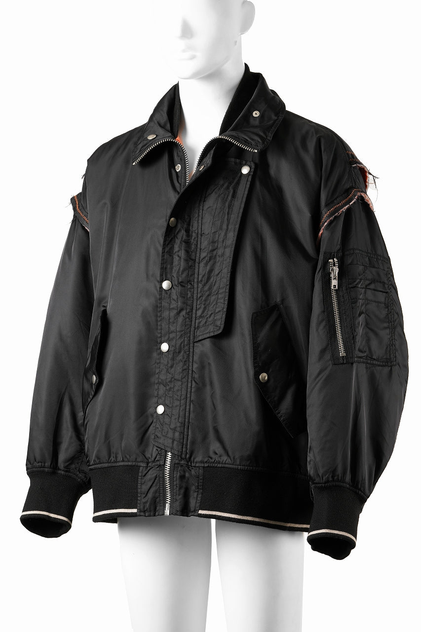 Load image into Gallery viewer, 【SAMPLE SALE】A.F ARTEFACT CUT OFF COMBI TANKER JACKET / LIGHT PADDED (BLACK×ORANGE)