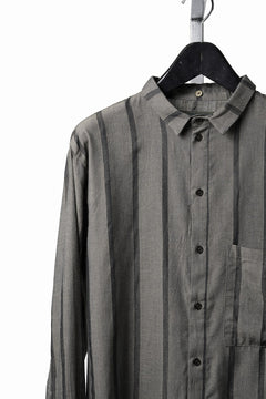 Load image into Gallery viewer, Aleksandr Manamis STRIPE BUTTON COLLAR SHIRT (STRIPE)