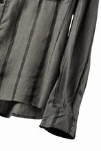 Load image into Gallery viewer, Aleksandr Manamis STRIPE BUTTON COLLAR SHIRT (STRIPE)