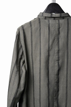 Load image into Gallery viewer, Aleksandr Manamis STRIPE BUTTON COLLAR SHIRT (STRIPE)