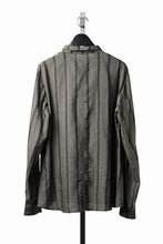 Load image into Gallery viewer, Aleksandr Manamis STRIPE BUTTON COLLAR SHIRT (STRIPE)