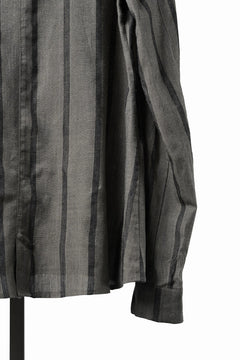 Load image into Gallery viewer, Aleksandr Manamis STRIPE BUTTON COLLAR SHIRT (STRIPE)