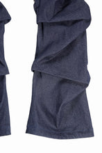 Load image into Gallery viewer, A.F ARTEFACT TUCK SLIM BAGGY PANTS / RAW DENIM (NAVY)