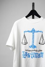 画像をギャラリービューアに読み込む, LASTMAN PRINTED TEE SHIRT -BALANCE- (WHITE)