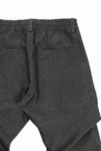 Load image into Gallery viewer, A.F ARTEFACT TUCK SLIM BAGGY PANTS / RAW DENIM (BLACK)