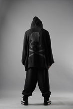 画像をギャラリービューアに読み込む, MASTERMIND WORLD LOUNGE FULL-ZIP HOODIE / SOFTLY BOA FLEECE (BLACK x CHARCOAL)