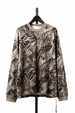 Load image into Gallery viewer, MASTERMIND WORLD OG FOREST CAMO LS TEE (SEPIA FOREST CAMO)