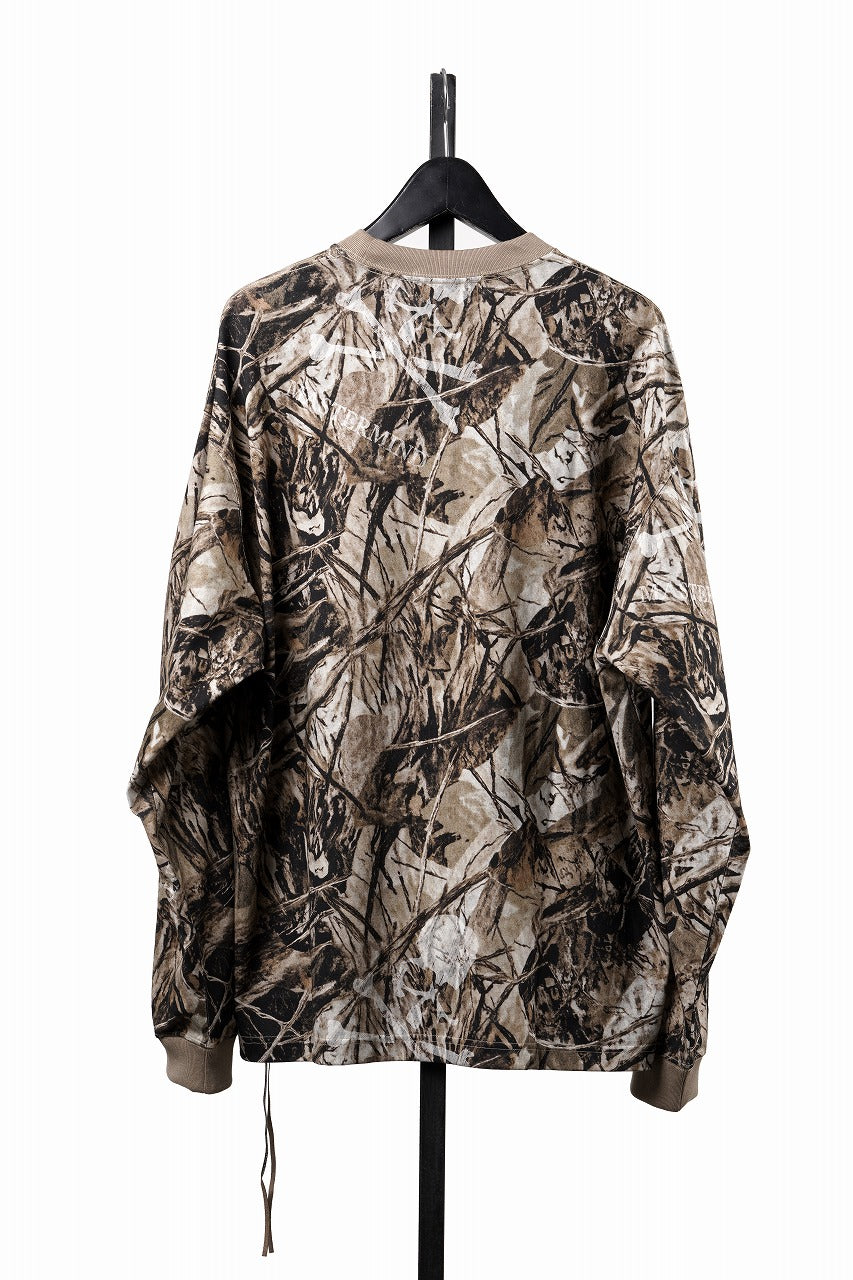 Load image into Gallery viewer, MASTERMIND WORLD OG FOREST CAMO LS TEE (SEPIA FOREST CAMO)