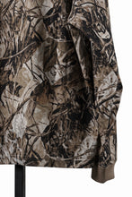 Load image into Gallery viewer, MASTERMIND WORLD OG FOREST CAMO LS TEE (SEPIA FOREST CAMO)