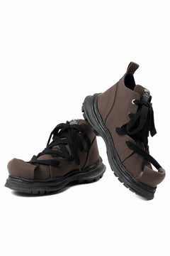 Load image into Gallery viewer, beauty : beast ROLL-TOE SHOES feat. Maison MIHARA YASUHIRO (BLACK x WHITE)