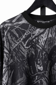Load image into Gallery viewer, MASTERMIND WORLD OG FOREST CAMO LS TEE (MONOCHROME FOREST CAMO)
