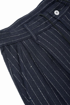 画像をギャラリービューアに読み込む, N/07 3 STITCHES WIDE TAPERED TROUSERS / HEAVY C/LI BUTCHER STRIPES (BLACK NAVY)
