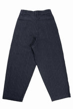 画像をギャラリービューアに読み込む, N/07 3 STITCHES WIDE TAPERED TROUSERS / HEAVY C/LI BUTCHER STRIPES (BLACK NAVY)