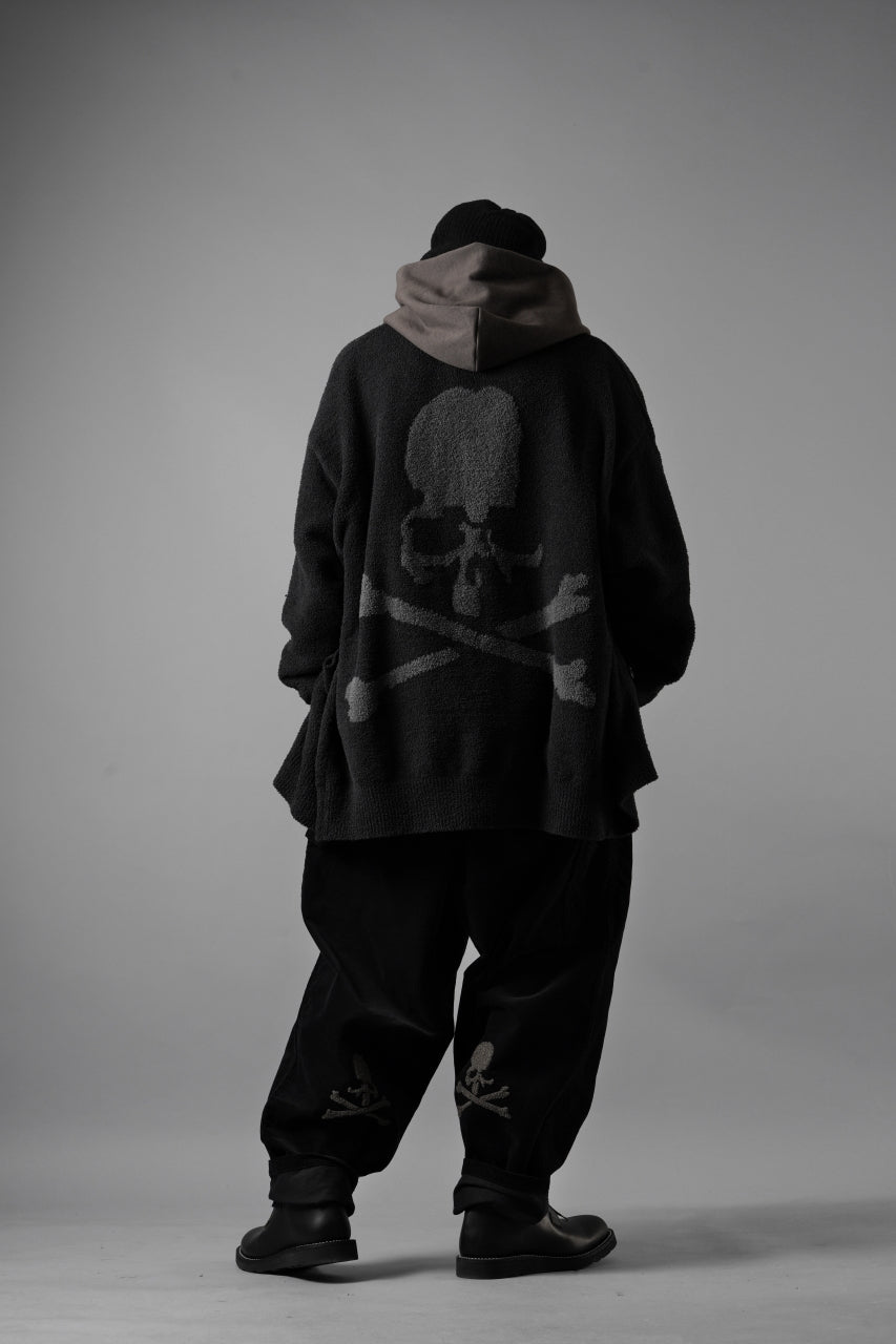 画像をギャラリービューアに読み込む, MASTERMIND WORLD LOUNGE CARDIGAN / SOFTLY BOA FLEECE (BLACK x CHARCOAL)