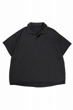 画像をギャラリービューアに読み込む, CAPERTICA SKIPPER POLO / SUPER 140s WASHABLE WOOL DC JERSEY (DARKNESS)