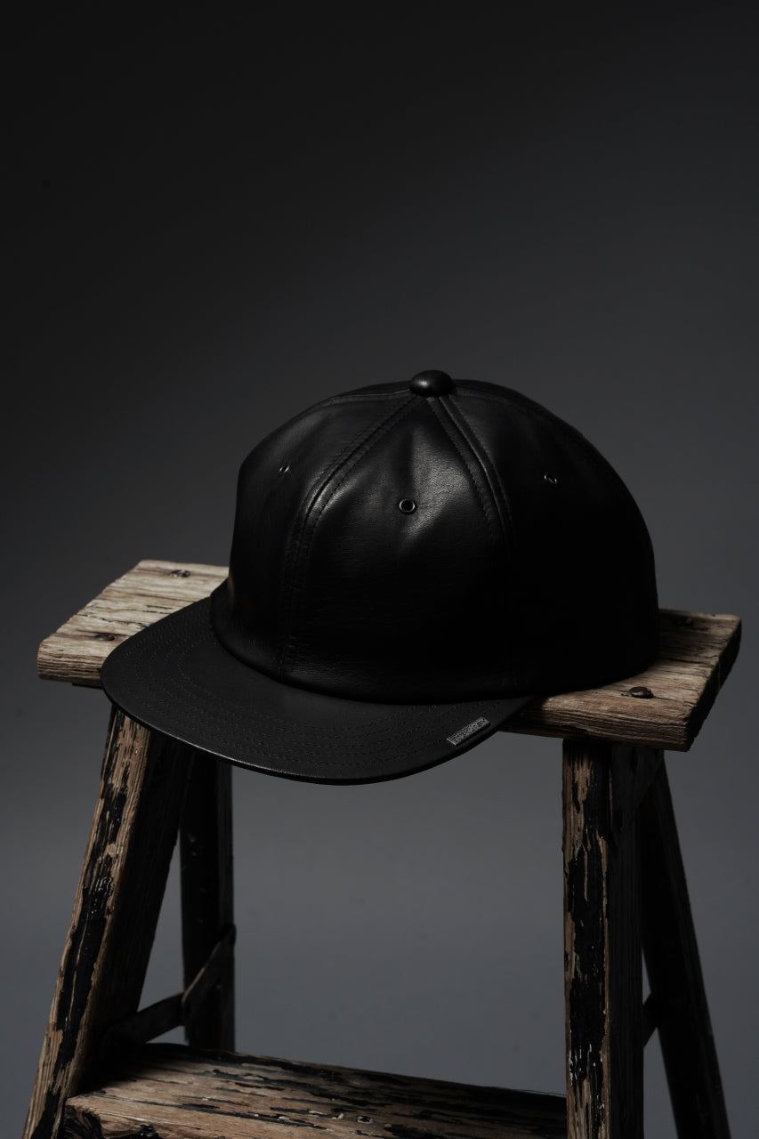ISAMU KATAYAMA BACKLASH FLAT VISOR CAP / MONOCHROME LUXURY STEER (BLACK)