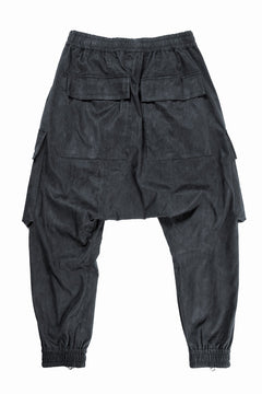 Load image into Gallery viewer, 【SAMPLE SALE】A.F ARTEFACT MILITARY ZIP SARROUEL PANTS / SYNTHETIC NUBUCK LEATHER (BLACK)