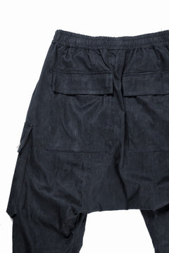 Load image into Gallery viewer, 【SAMPLE SALE】A.F ARTEFACT MILITARY ZIP SARROUEL PANTS / SYNTHETIC NUBUCK LEATHER (BLACK)