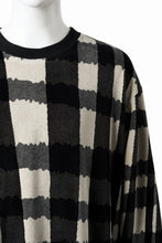 画像をギャラリービューアに読み込む, A.F ARTEFACT CREW NECK LONG PULLOVER / JACQUARD DEFORMED PLAID VELOR (BLACK x GREY x IVORY)