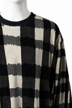 画像をギャラリービューアに読み込む, A.F ARTEFACT CREW NECK LONG PULLOVER / JACQUARD DEFORMED PLAID VELOR (BLACK x GREY x IVORY)