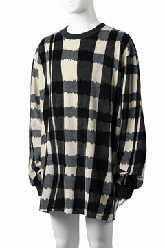 画像をギャラリービューアに読み込む, A.F ARTEFACT CREW NECK LONG PULLOVER / JACQUARD DEFORMED PLAID VELOR (BLACK x GREY x IVORY)