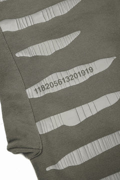 Load image into Gallery viewer, 【SAMPLE SALE】A.F ARTEFACT HEM-ZIPPER SWEAT CARGO PANTS (KHAKI)