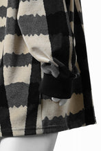 画像をギャラリービューアに読み込む, A.F ARTEFACT CREW NECK LONG PULLOVER / JACQUARD DEFORMED PLAID VELOR (BLACK x GREY x IVORY)