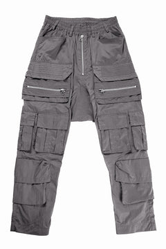 Load image into Gallery viewer, 【SAMPLE SALE】A.F ARTEFACT CARGO SAROUEL EASY PANTS / SMOOTH NYLON (GREY)