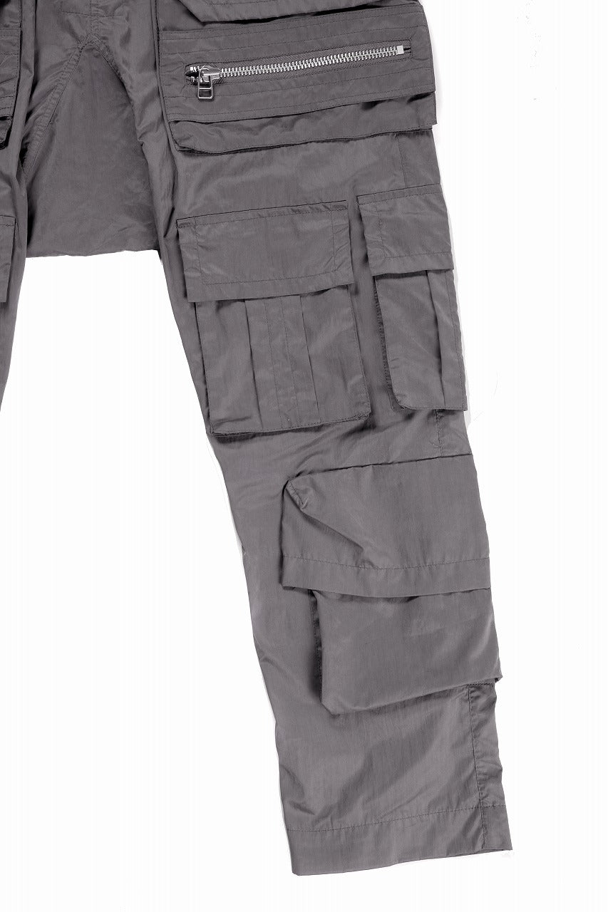 Load image into Gallery viewer, 【SAMPLE SALE】A.F ARTEFACT CARGO SAROUEL EASY PANTS / SMOOTH NYLON (GREY)